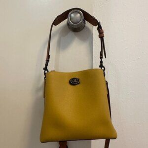Coach Willow Shoulder Bag Mustard Yellow Bucket Bag